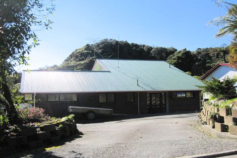 Photo of property in 11 Weenink Road, Karoro, Greymouth, 7805