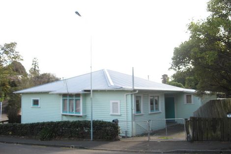 Photo of property in 101 Milton Road, Bluff Hill, Napier, 4110