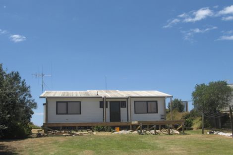 Photo of property in 179 Pukehina Parade, Pukehina, 3189