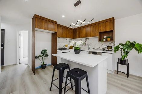 Photo of property in 8e Arimu Road, Papakura, 2110