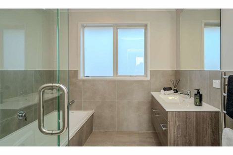 Photo of property in 129 Waitotara Drive, Waipapa, 0230