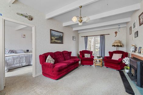 Photo of property in 7 Cracroft Street, Waitara, 4320