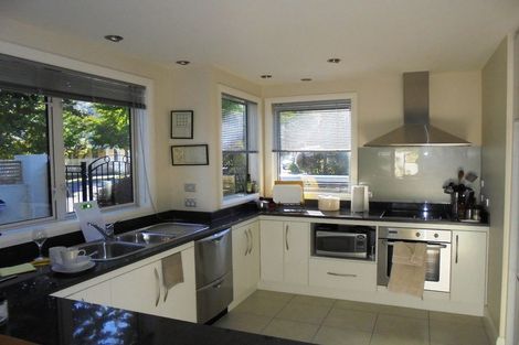 Photo of property in 92 Halifax Street East, The Wood, Nelson, 7010