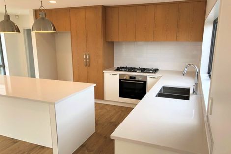 Photo of property in 22 Tarras Road, Kumeu, 0810