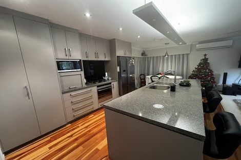 Photo of property in 2 Carrington Avenue, Hillcrest, Hamilton, 3216