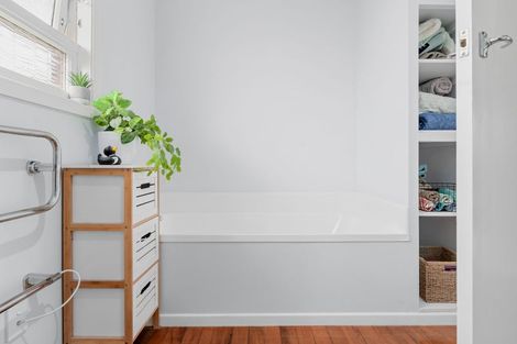 Photo of property in 21 Forsyth Street, St Andrews, Hamilton, 3200