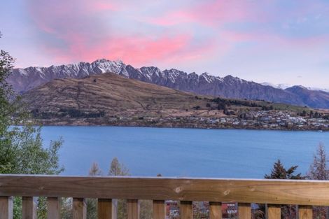 Photo of property in 6a Gum Lane, Queenstown, 9300