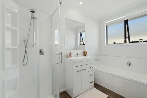 Photo of property in 38 Piata Street, Papamoa Beach, Papamoa, 3118