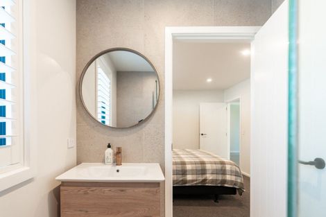 Photo of property in 51a Elizabeth Street, Waikanae, 5036