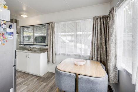 Photo of property in 233a Flaxmere Avenue, Flaxmere, Hastings, 4120