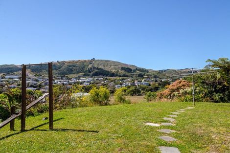 Photo of property in 13 Rembrandt Avenue, Tawa, Wellington, 5028