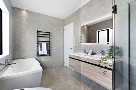 Photo of property in 49a Hart Road, Hauraki, Auckland, 0622