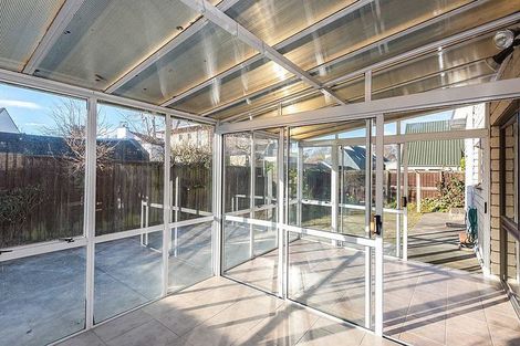 Photo of property in 11 Jamell Place, Avonhead, Christchurch, 8042