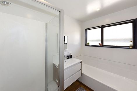 Photo of property in 4/82 Lincoln Road, Hillmorton, Christchurch, 8024