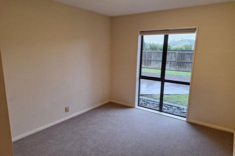Photo of property in 29 Hawkins Place, Rangiora, 7400