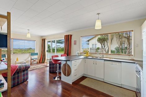 Photo of property in 22 Marine Parade, Otaki Beach, Otaki, 5512