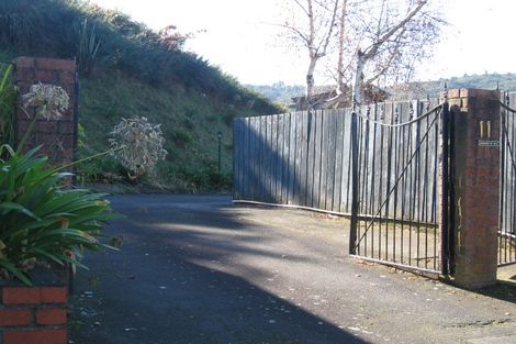 Photo of property in 11 Bogle Grove, Stokes Valley, Lower Hutt, 5019