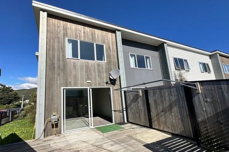 Photo of property in 30 Barber Grove, Moera, Lower Hutt, 5010