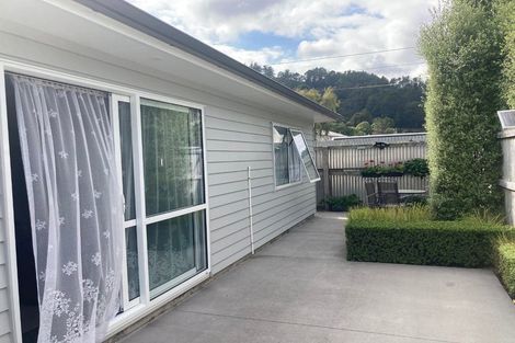 Photo of property in 6b Petherick Street, Taita, Lower Hutt, 5011