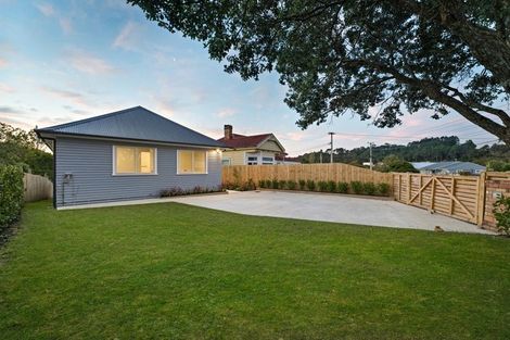 Photo of property in 23b Woodglen Road, Glen Eden, Auckland, 0602