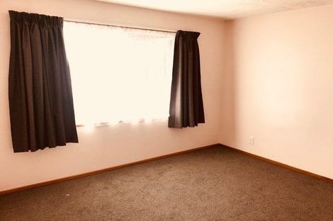 Photo of property in 2/42 Division Street, Riccarton, Christchurch, 8041