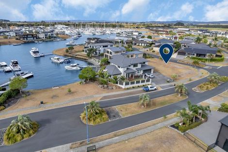 Photo of property in 1 Lanyard Place, One Tree Point, 0118