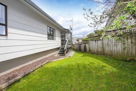 Photo of property in 2/332 Whangaparaoa Road, Stanmore Bay, Whangaparaoa, 0932