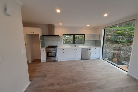 Photo of property in 31 Percy Dyett Drive, Karori, Wellington, 6012