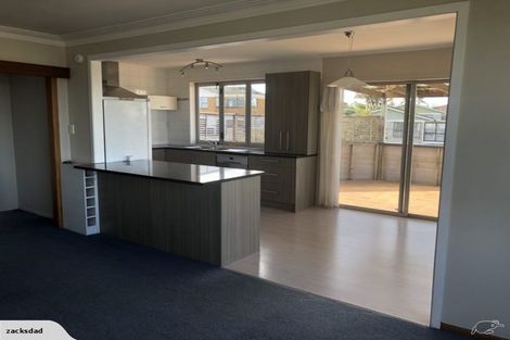 Photo of property in 1 Wakeling Avenue, Te Atatu South, Auckland, 0610