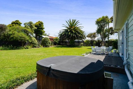 Photo of property in 54 King Street, Opunake, 4616