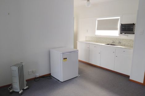 Photo of property in 25 Fulford Street, New Plymouth, 4310
