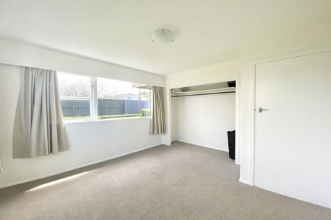 Photo of property in 27 Seaforth Avenue, Mangere Bridge, Auckland, 2022