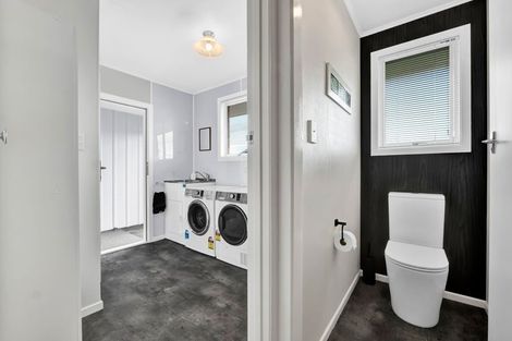 Photo of property in 6 Davidson Street, Hawera, 4610