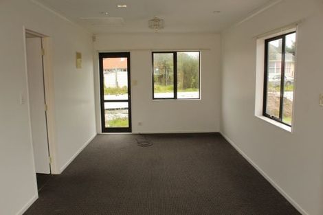 Photo of property in 10 Hill Crescent, New Lynn, Auckland, 0600