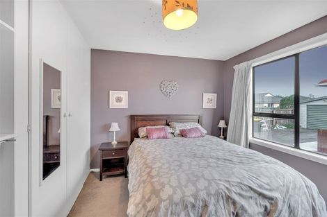 Photo of property in 16 Dunedin Street, Redwood, Christchurch, 8051