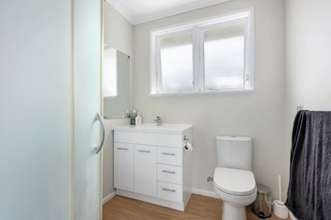 Photo of property in 2/76 Clouston Park Road, Clouston Park, Upper Hutt, 5018