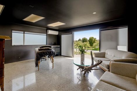 Photo of property in 22 Harbelle Close, Bethlehem, Tauranga, 3110