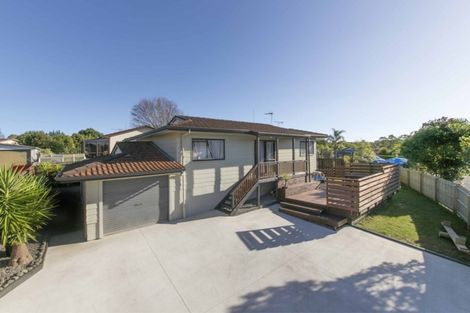 Photo of property in 6 Katrina Place, Massey, Auckland, 0614