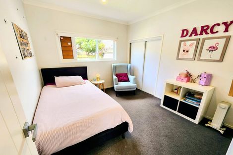 Photo of property in 6 Sophia Place, Karaka, Papakura, 2113