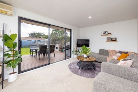 Photo of property in 62 Kathleen Crescent, Hornby, Christchurch, 8042
