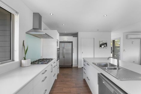 Photo of property in 5 Nerin Square, Lake Hayes, Queenstown, 9304