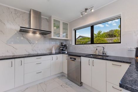 Photo of property in 225b Queen Street, Pukekohe, 2120