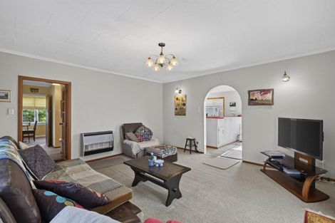 Photo of property in 87 Queen Street, Waitara, 4320
