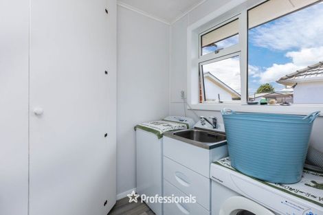 Photo of property in 34 Oxford Crescent, Ebdentown, Upper Hutt, 5018