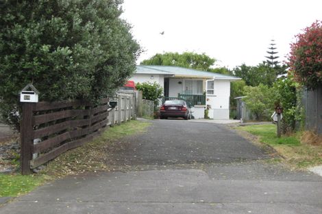 Photo of property in 30 Lindis Place, Mangere Bridge, Auckland, 2022