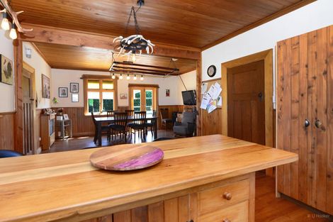 Photo of property in 19 Mount John Road, Waimate, 7977