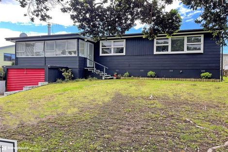 Photo of property in 114 Chartwell Avenue, Whangamata, 3620