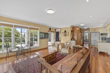 Photo of property in 6 Dodson Avenue, Milford, Auckland, 0620