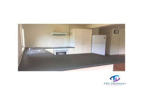 Photo of property in 3/240 Pakuranga Road, Pakuranga Heights, Auckland, 2010