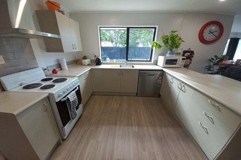 Photo of property in 6 Elizabeth Street, Palmerston North, 4410